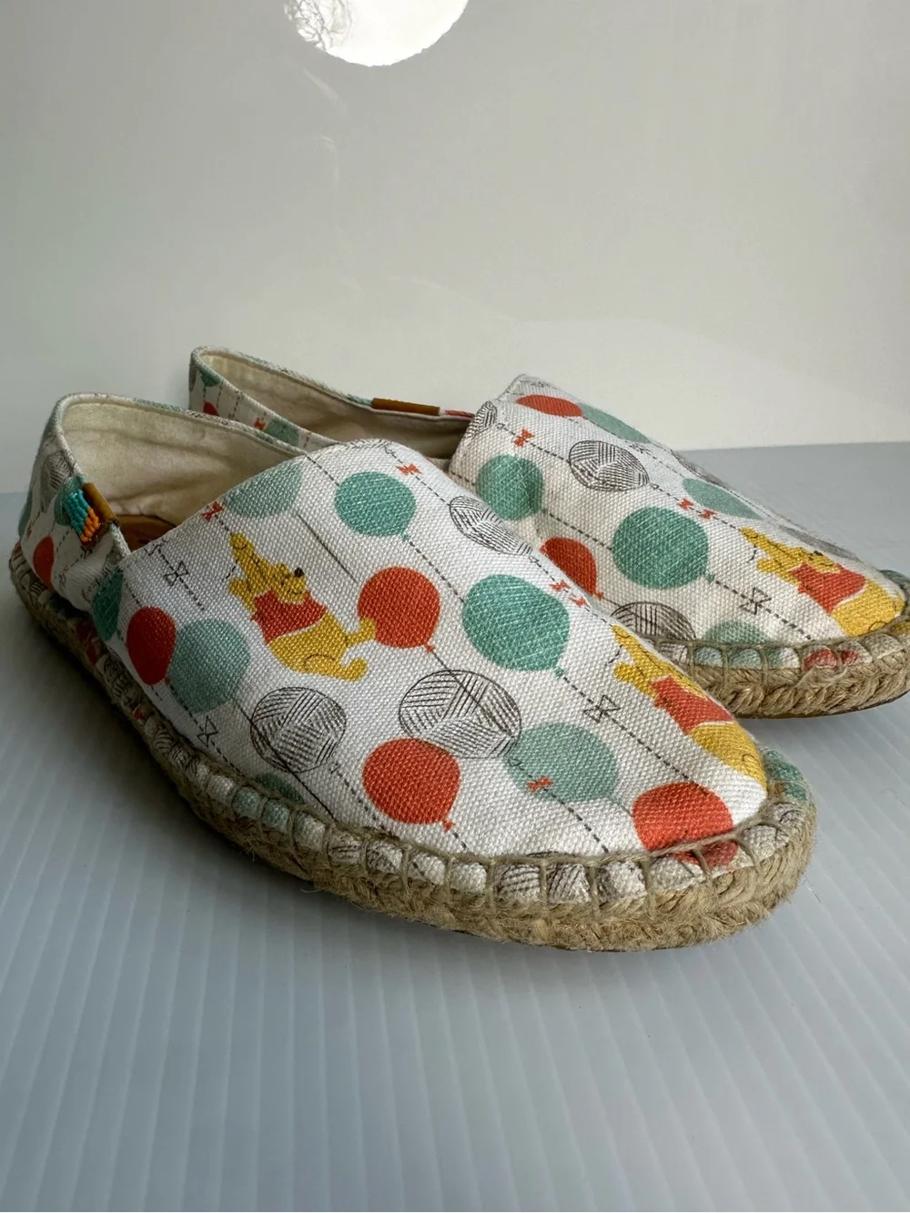 Disney X Ubuntu Espadrilles Winnie The Pooh Size 8.5